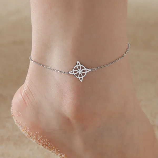 Bracelets de Cheville avec Pendentif Sorcellerie de Nœud de sorcière pour femme Bracelet de cheville de couleur argent en acier inoxydable Accessoires d’été Bijoux de plage – Image 3