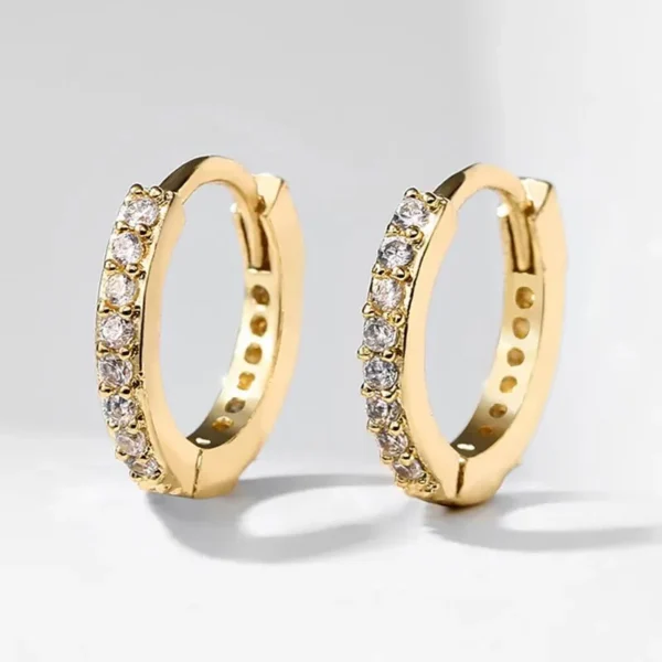 Petite boucle d'oreille Huggie Hoop pour femme, cristal exquis, bijoux de piercing Helix Tragus, petit cerceau de cartilage fin, contre-indiqué, 1 paire