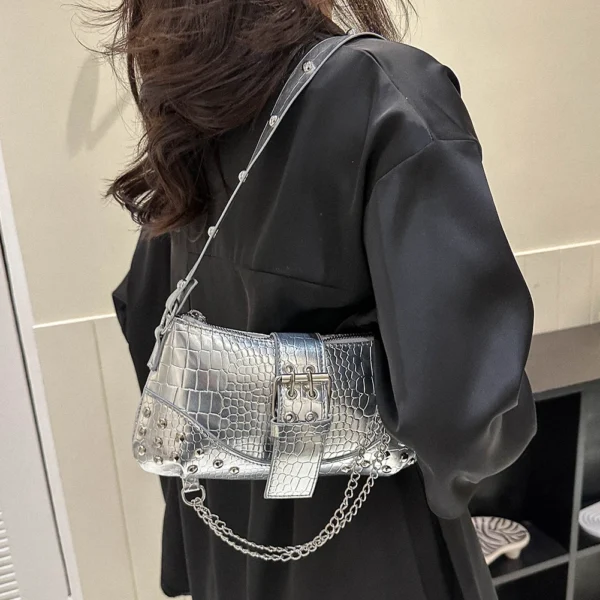 Sac à main gothique punk pour femmes, sac à la mode pour dames, style cool ChimRock, sac à main pour filles, Y2K Rivet JOfor Travel Vacation 03/3 – Image 2